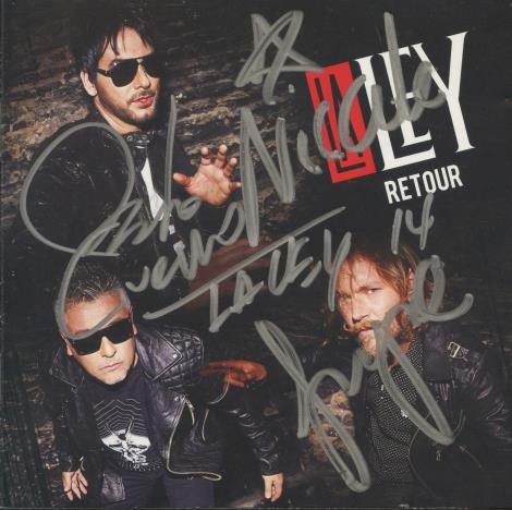 La Ley: Retour Signed w/ Punch Hole