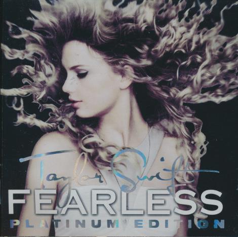 Taylor Swift: Fearless Platinum Edition 2-Disc Set w/ Mini Poster