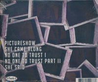 Social Club: Picture Show