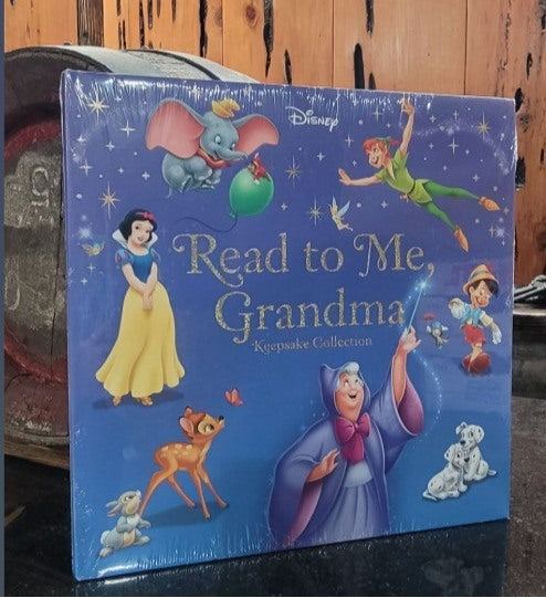Read To Me, Grandma: Keepsake Collection