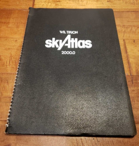 Sky Atlas 2000.0 Deluxe w/ Plastic Overlay